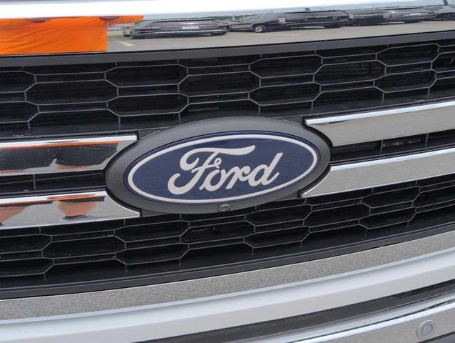 Photo of 2025 White Ford F-150