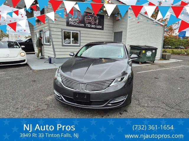 Photo of 2016 Charcoal Lincoln MKZ