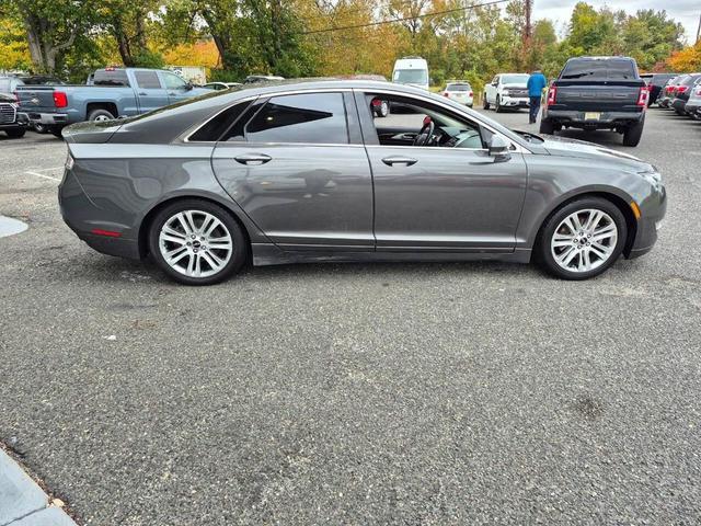 Photo of 2016 Charcoal Lincoln MKZ