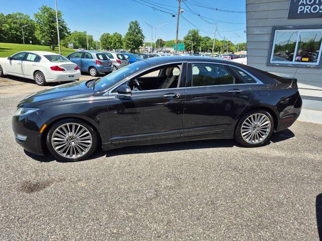 Photo of 2013 Tuxedo Black Lincoln MKZ