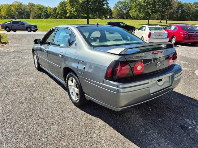 Photo of 2005 Charcoal Chevrolet Impala