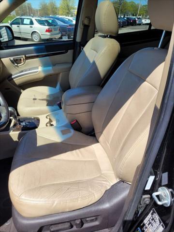 Photo of 2012 Charcoal Hyundai SANTA FE