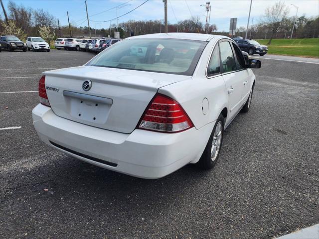 Photo of 2006 Oxford White Clearcoat Mercury Montego