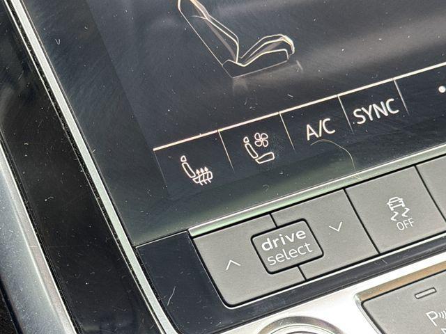 Photo of 2021 Brown Metallic Audi Q7