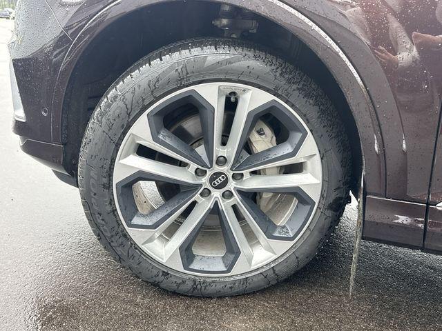 Photo of 2021 Brown Metallic Audi Q7