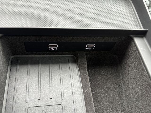 Photo of 2021 Brown Metallic Audi Q7