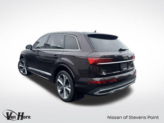 Photo of 2021 Brown Metallic Audi Q7