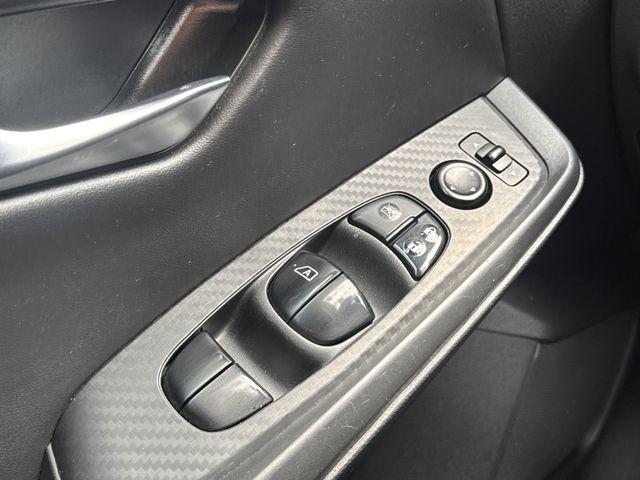 Photo of 2022 Super Black Nissan Sentra