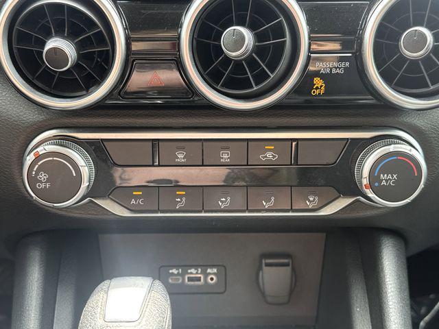 Photo of 2022 Super Black Nissan Sentra