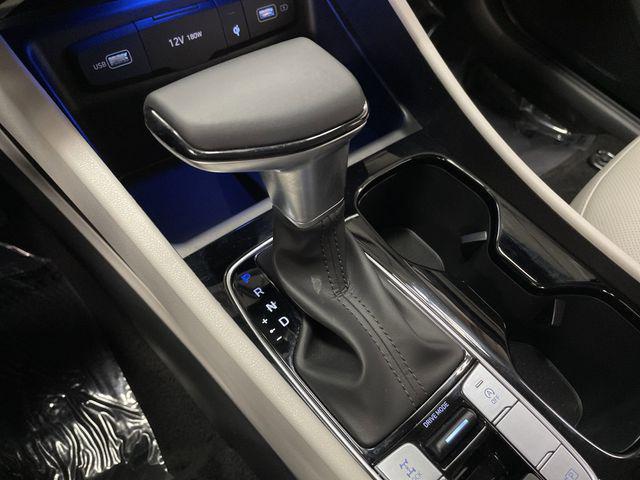 Photo of 2024 Shimmering Silver Hyundai TUCSON