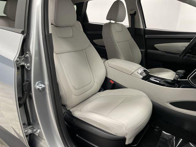 Photo of 2024 Shimmering Silver Hyundai TUCSON