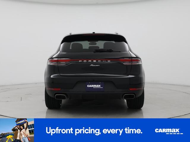 Photo of 2021 Black Porsche Macan