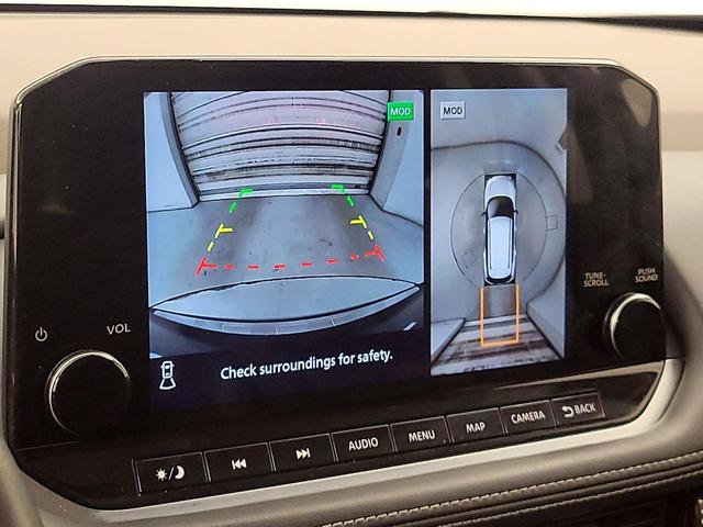 Photo of 2023 Black Nissan Rogue