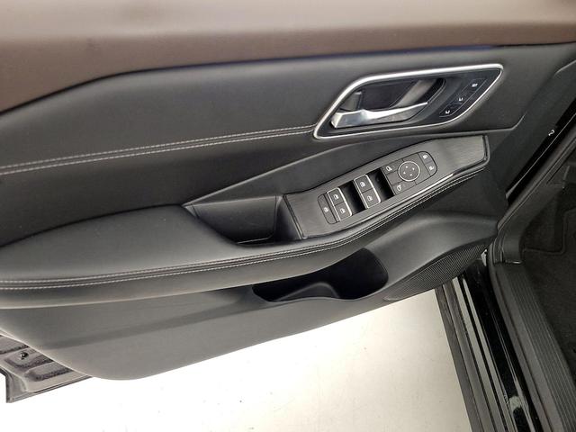 Photo of 2023 Black Nissan Rogue