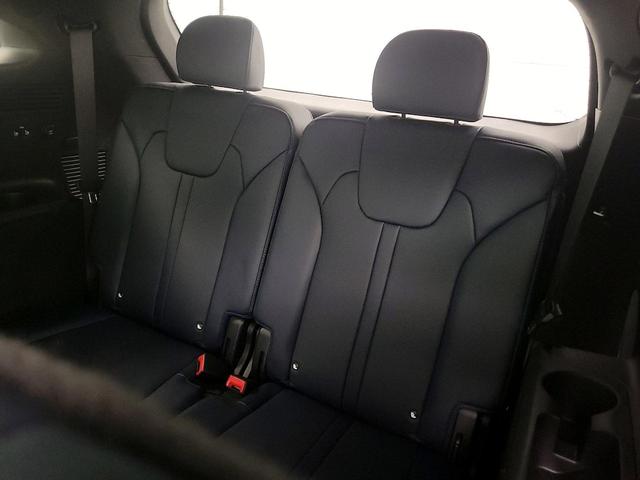 Photo of 2023 Black Kia Sorento Plug-In Hybrid