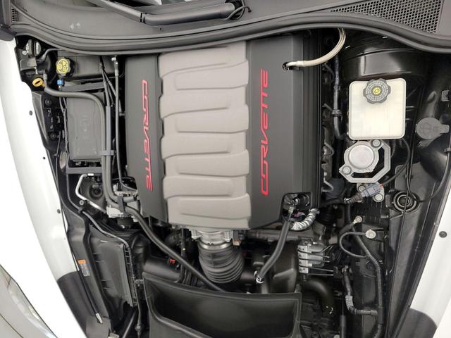 Photo of 2016 White Chevrolet Corvette