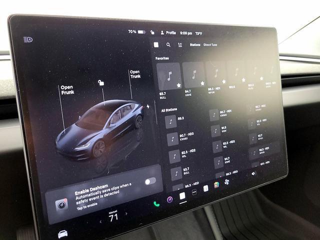 Photo of 2025 Gray Tesla Model 3