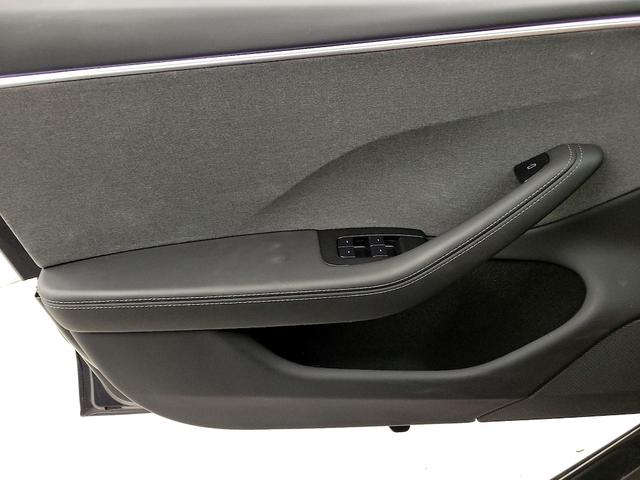 Photo of 2025 Gray Tesla Model 3
