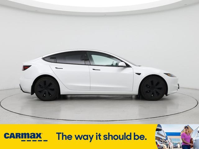 Photo of 2024 White Tesla Model 3