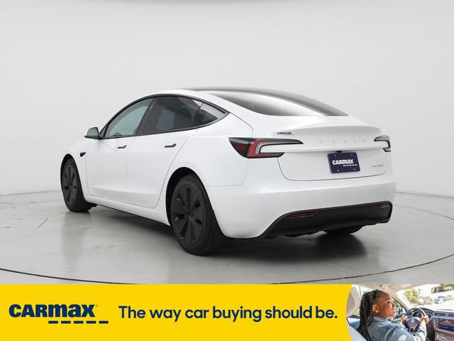 Photo of 2024 White Tesla Model 3