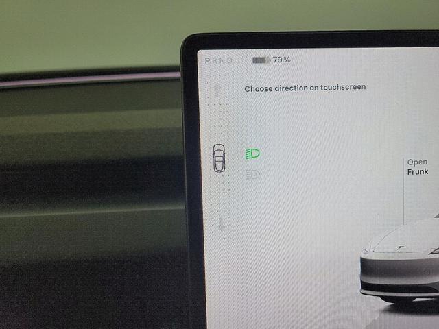 Photo of 2024 White Tesla Model 3