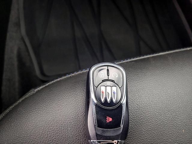 Photo of 2025 Burgundy Buick Envista