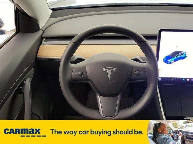 Photo of 2020 Blue Tesla Model 3