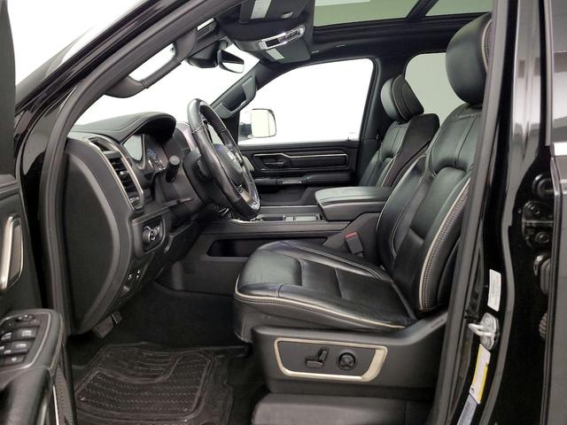 Photo of 2019 Black RAM 1500