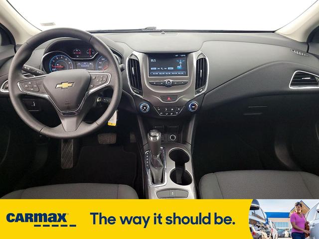 Photo of 2017 Blue Chevrolet Cruze