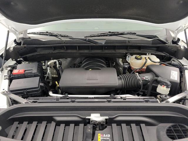 Photo of 2021 White GMC Sierra 1500