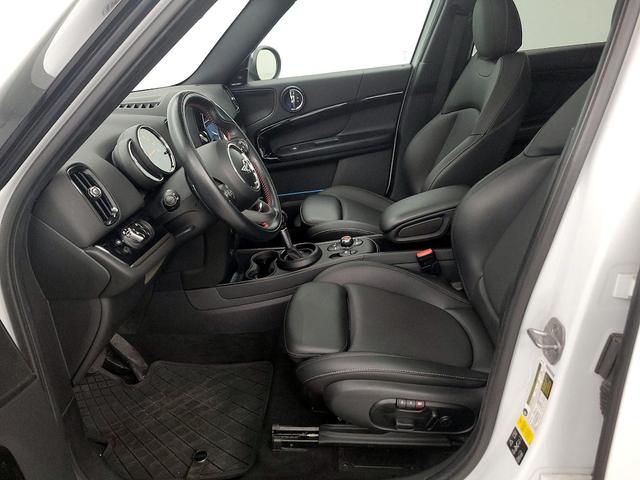 Photo of 2019 White MINI Countryman