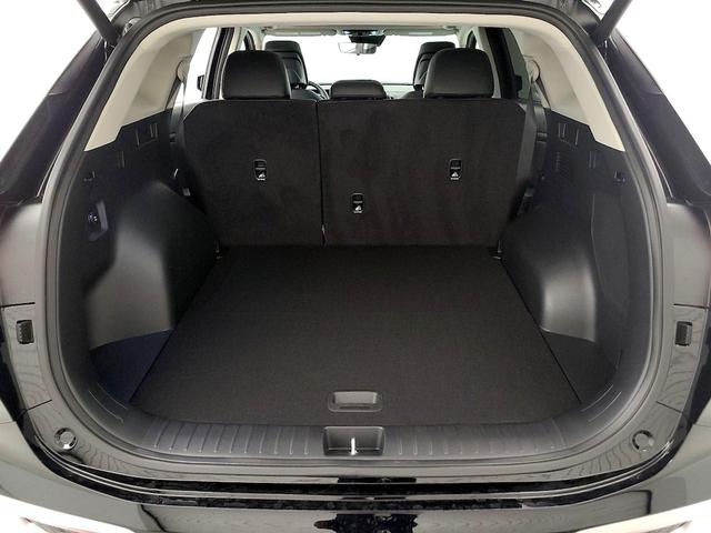 Photo of 2025 Black Kia Sportage