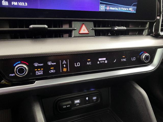 Photo of 2025 Black Kia Sportage