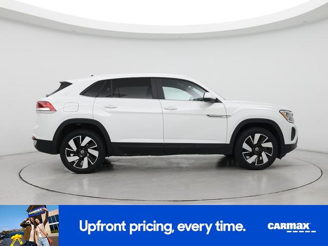 Photo of 2024 White Volkswagen Atlas Cross Sport
