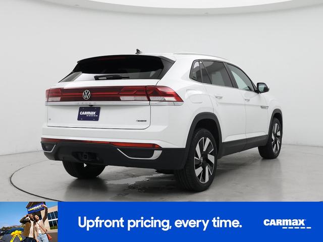 Photo of 2024 White Volkswagen Atlas Cross Sport