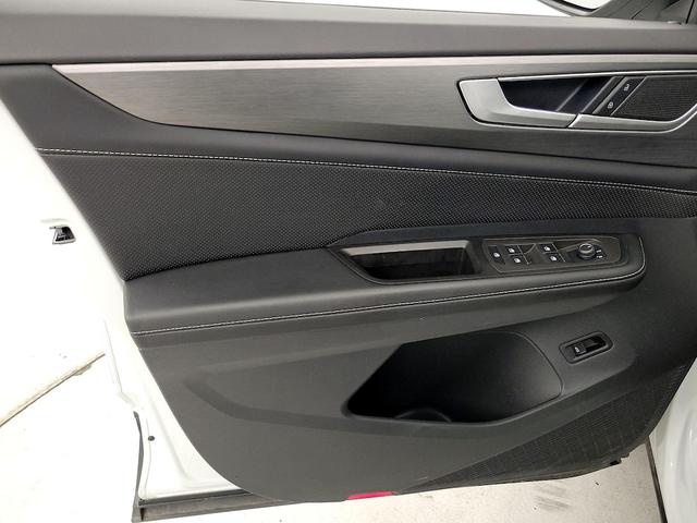 Photo of 2024 White Volkswagen Atlas Cross Sport