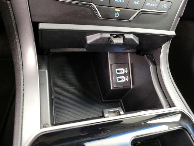 Photo of 2020 Silver Ford Edge