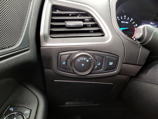 Photo of 2020 Silver Ford Edge