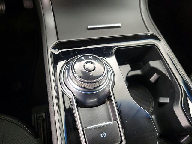 Photo of 2020 Silver Ford Edge