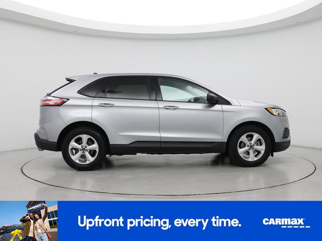 Photo of 2020 Silver Ford Edge