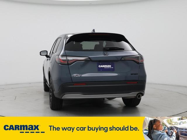 Photo of 2024 Gray Honda HR-V