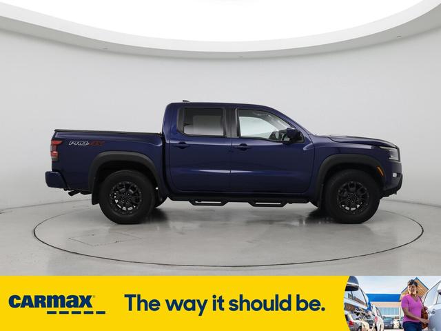 Photo of 2022 Blue Nissan Frontier