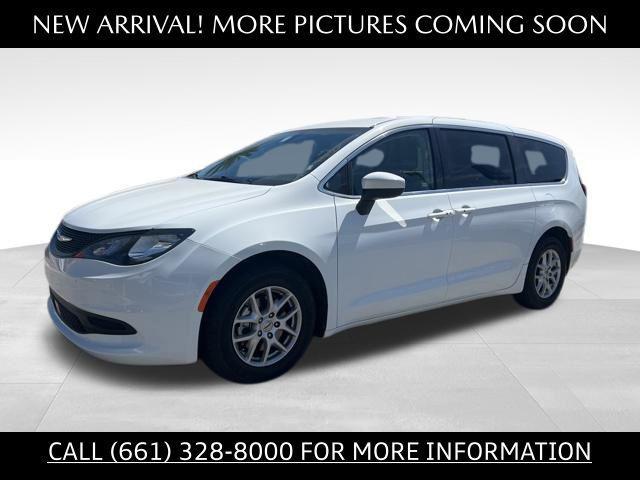 2022 Chrysler Voyager