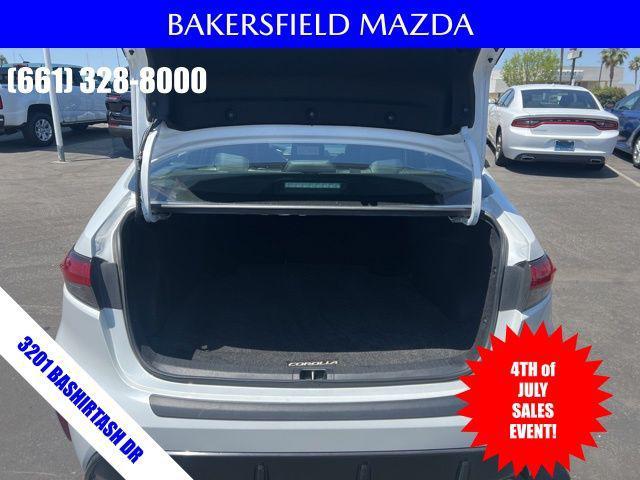 Photo of 2024 White Toyota Corolla