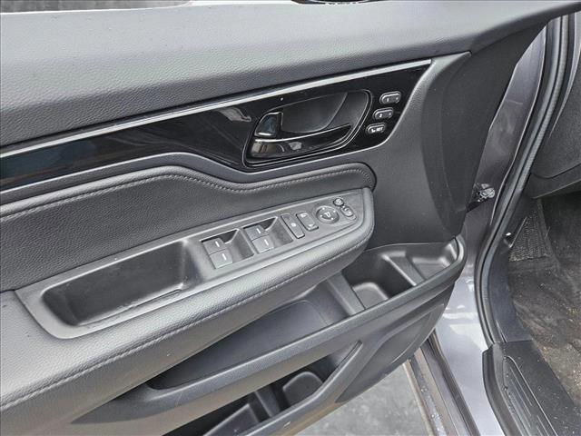 Photo of 2024 Gray Honda Odyssey