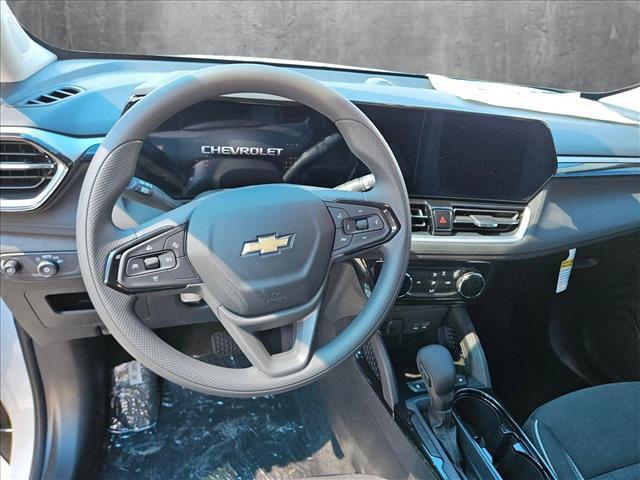 Photo of 2026 Summit White Chevrolet Trailblazer