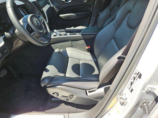 Photo of 2022 Thunder Grey Metallic Volvo XC60