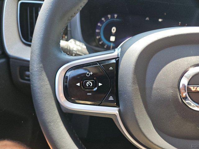 Photo of 2022 Thunder Grey Metallic Volvo XC60