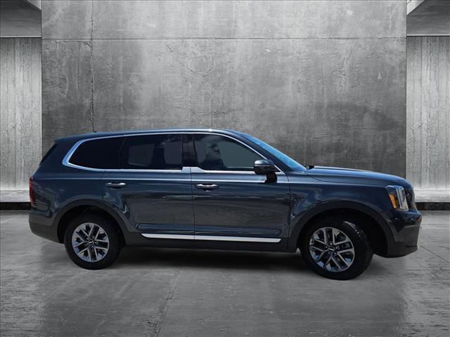 Photo of 2024 Gravity Gray Kia Telluride