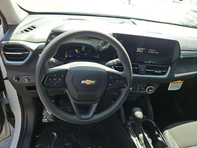Photo of 2026 Summit White Chevrolet Trailblazer